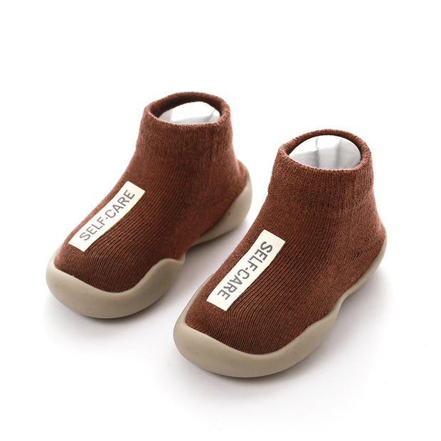 Children anti-slip shoes