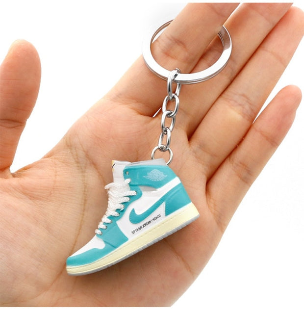 3D Mini Shoes Keychain Anime British Style Small Sneaker Keychains For Bags Small Gift Key Chain Jewelry Car Keyring Accessory