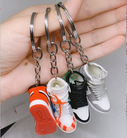 3D Mini Shoes Keychain Anime British Style Small Sneaker Keychains For Bags Small Gift Key Chain Jewelry Car Keyring Accessory