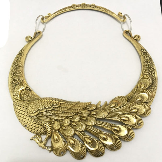 Retro Carved Peacock Collar