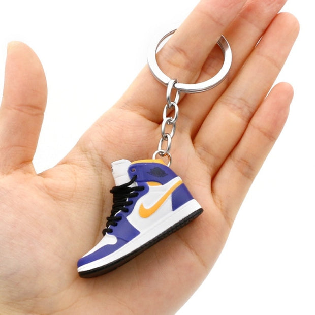 3D Mini Shoes Keychain Anime British Style Small Sneaker Keychains For Bags Small Gift Key Chain Jewelry Car Keyring Accessory