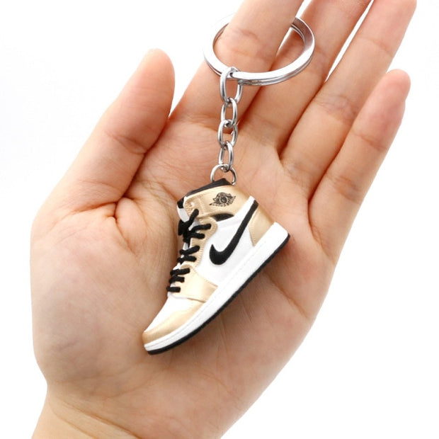 3D Mini Shoes Keychain Anime British Style Small Sneaker Keychains For Bags Small Gift Key Chain Jewelry Car Keyring Accessory