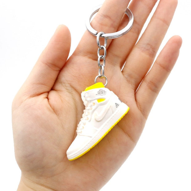 3D Mini Shoes Keychain Anime British Style Small Sneaker Keychains For Bags Small Gift Key Chain Jewelry Car Keyring Accessory