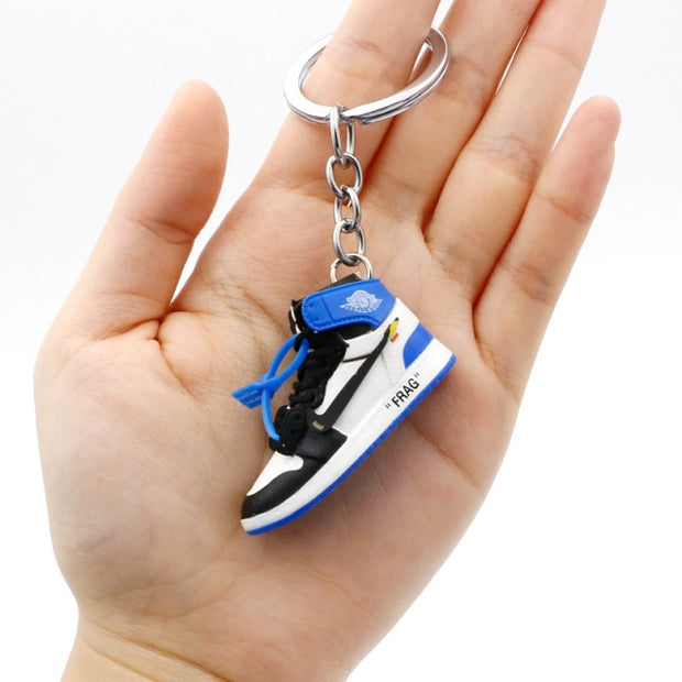 3D Mini Shoes Keychain Anime British Style Small Sneaker Keychains For Bags Small Gift Key Chain Jewelry Car Keyring Accessory