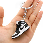 3D Mini Shoes Keychain Anime British Style Small Sneaker Keychains For Bags Small Gift Key Chain Jewelry Car Keyring Accessory