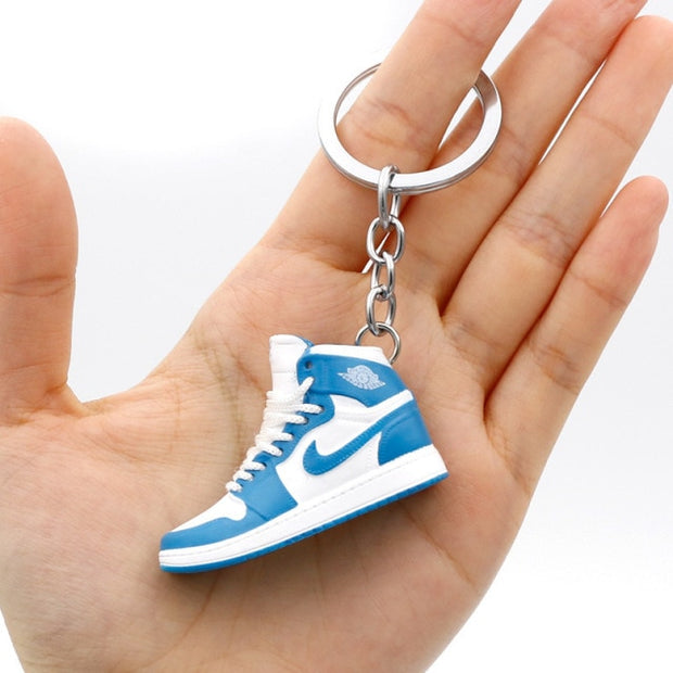 3D Mini Shoes Keychain Anime British Style Small Sneaker Keychains For Bags Small Gift Key Chain Jewelry Car Keyring Accessory